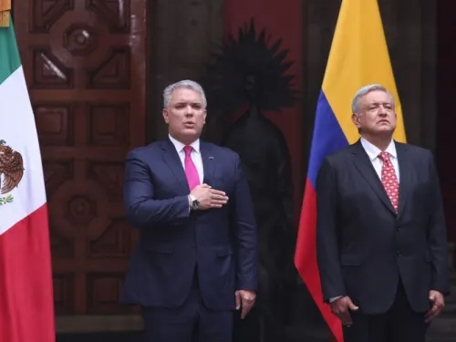 Comercio, inversión y turismo, temas en reunión entre López Obrador y Duque