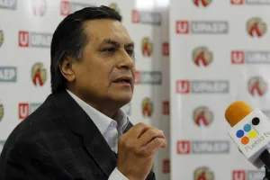 Vislumbra UPAEP baja continua del precio del crudo