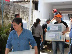 Se suma IEE a entrega de apoyo para damnificados por la Tormenta Earl