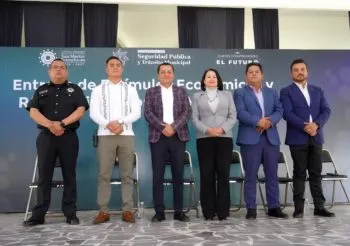 Entregó gobierno de Texmelucan estímulos económicos y reconocimientos a policías municipales