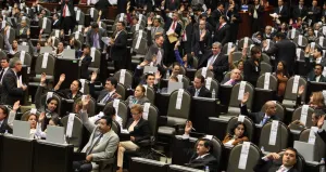 Acuerdan diputados del PRI frenar recortes en programas sociales