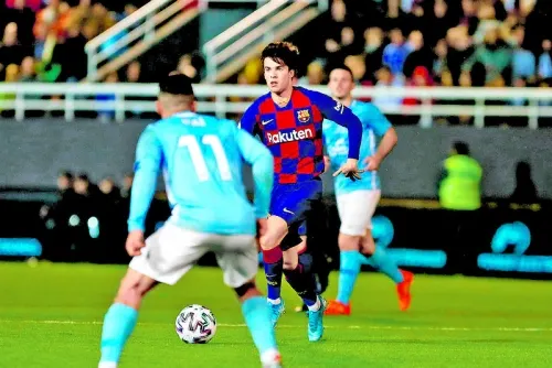 Barcelona vence 2-1 al Ibiza en Copa del Rey en un partido mediocre de los catalanes
