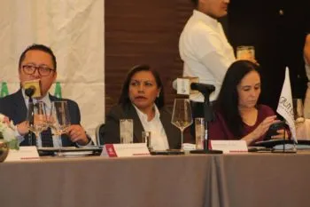 Destaca contralora municipal trabajo conjunto entre el Ayuntamiento de Puebla y el sector empresarial para una gestión pública eficiente