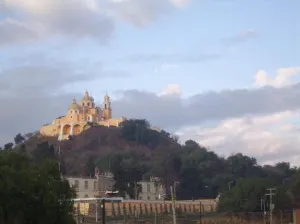 Familias de migrantes podrán obtener crédito para vivienda en San Andrés Cholula