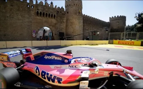 ”Checo” Pérez luce y saldrá quinto en Bakú; Bottas logra la ”pole”