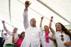 Agüera afirma que mujeres tendrán lugares en su gobierno