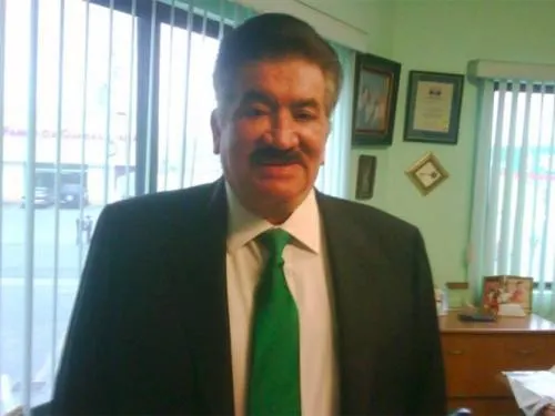 Hallan muerto a exalcalde de Nuevo Laredo; lo apuñalaron en su casa