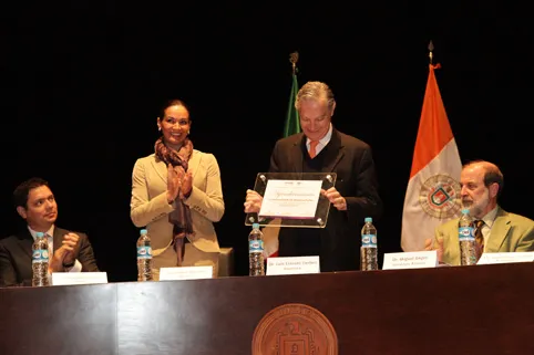 Inaugura Liliana Ortiz Seminario Internacional de Discapacidad