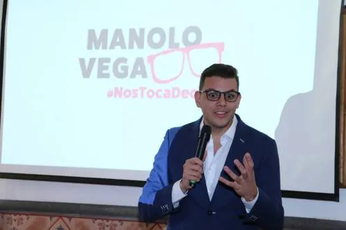 A fin de no “contaminar” su propuesta, Vega Suck descarta integrarse al proyecto de Cárdenas