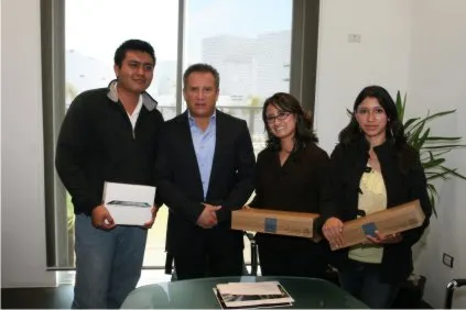 Premia Rector a ganadores del concurso ”Reto BUAP”