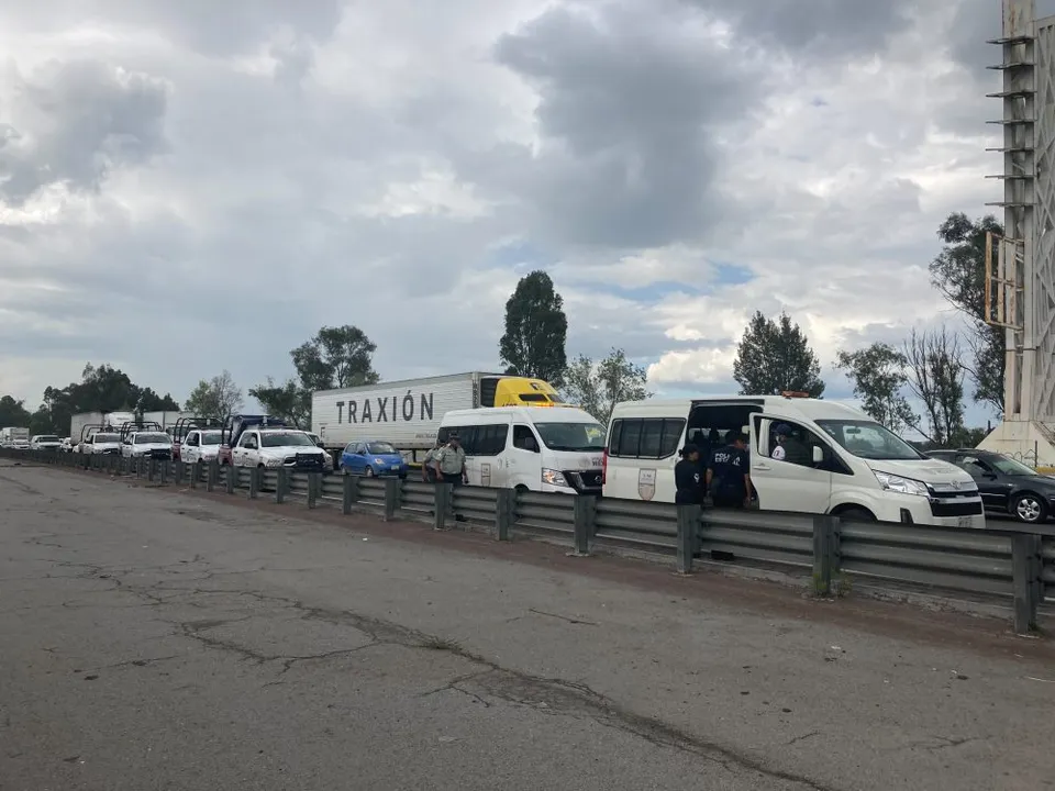 Rescatan a una decena de migrantes en Coronango