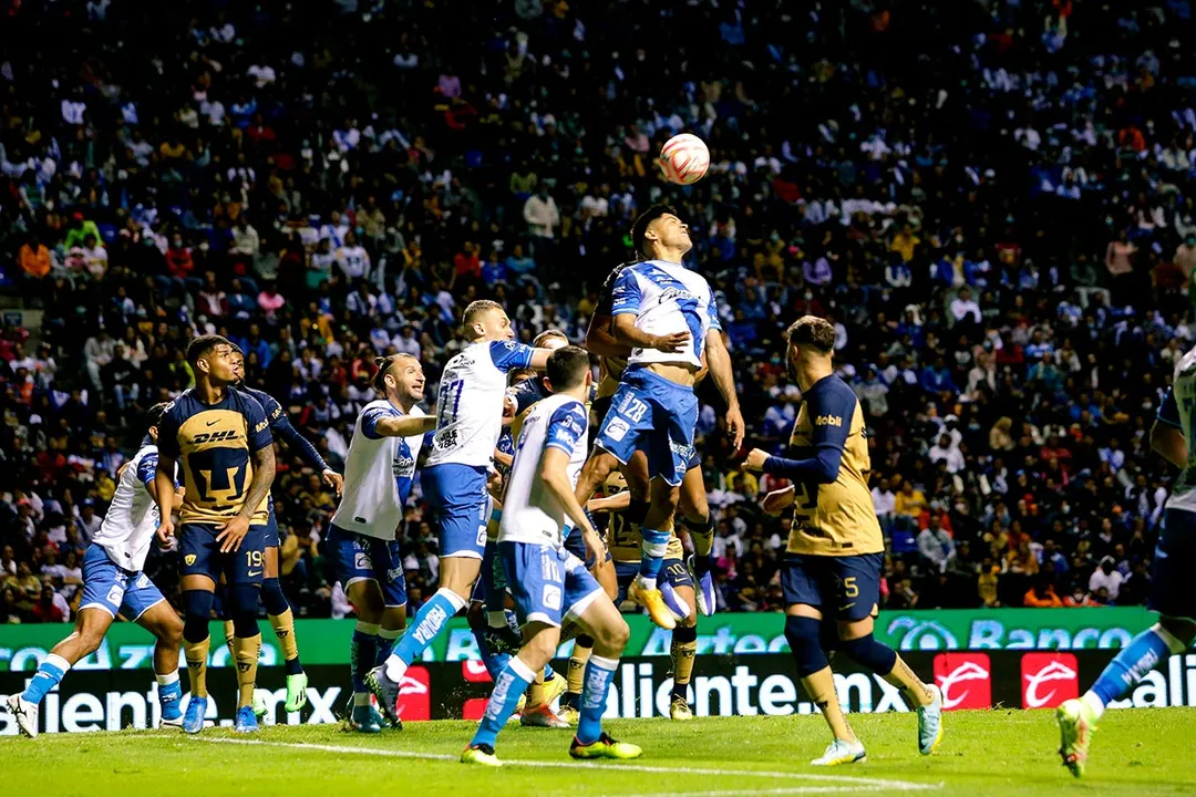 Club Puebla Contra Pumas