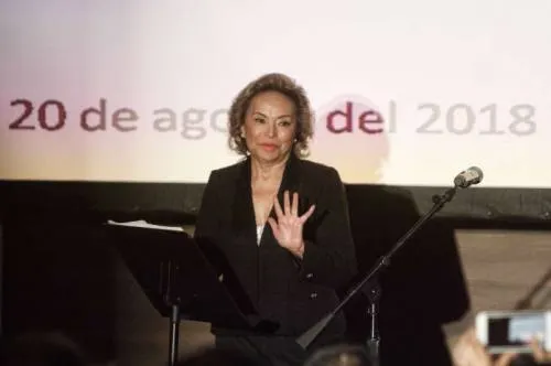Elba Esther reclama su lugar al frente del SNTE