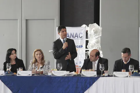 ERP toma protesta a alcaldesa de Nuevo León como vicepresidenta de la Anac