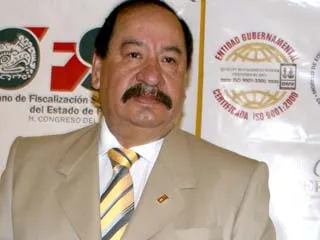 Regresa Víctor Manuel Hernández Quintana y se pasea por el CCU