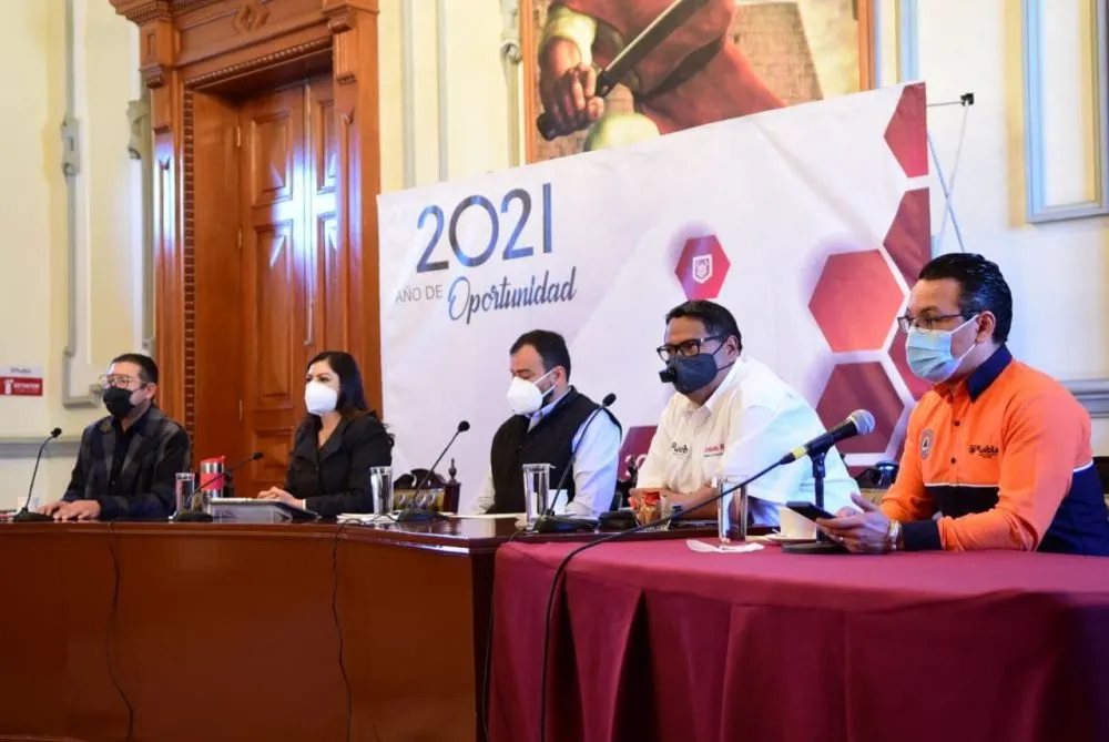Cumple 57% de los tianguistas Decreto estatal en la capital