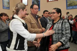 Asiste Isabel Allende a informe de Guadalupe Vargas