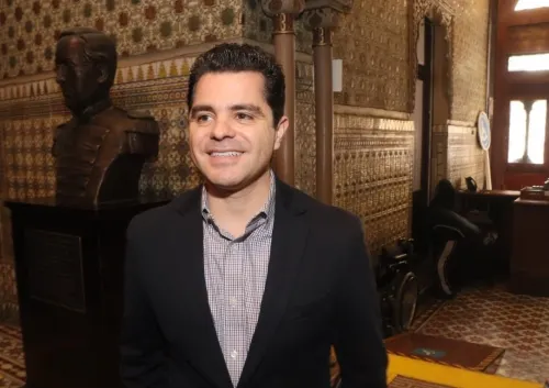 Las andanzas de Marcelo García, el diputado barco del congreso local