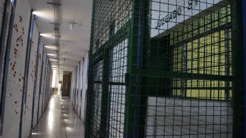 VIDEO: Colocan narcomanta en el Periférico contra líderes narcomenudistas