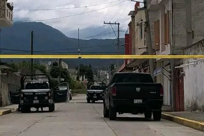 Muete de electricista en San Salvador El Verde