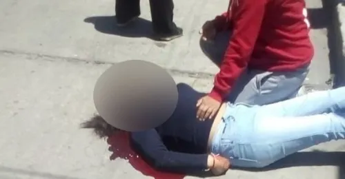 A balazos asesinan a una mujer en pleno centro de Texmelucan