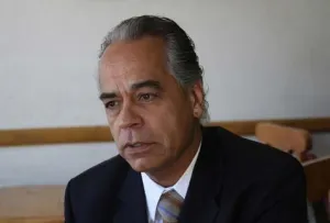 Giorgana asume representación de alianza PRI-PVEM ante el IEE