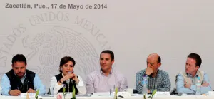 Programas contra la pobreza deben generar resultados tangibles: Robles
