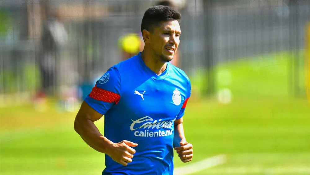 Jesús Molina le dice adiós a Chivas