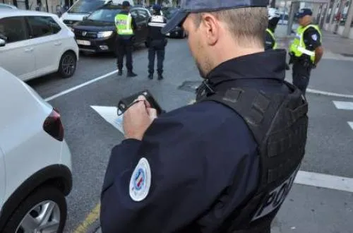 Conductor atropella a estudiantes en sur de Francia, deja tres heridos