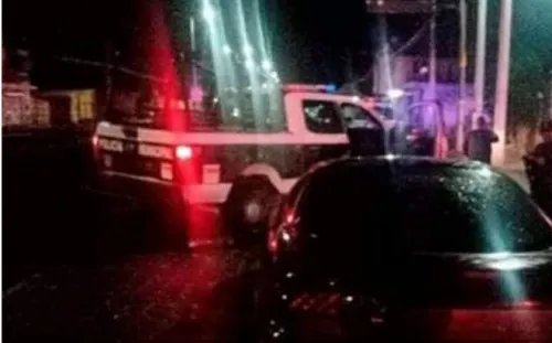 Ebrio enfurece y le arranca un dedo a policía tras ser detenido