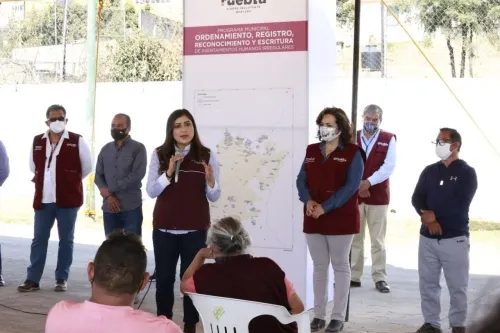 Ayuntamiento de Puebla avanza en el asesoramiento en campo sobre regularización de colonias 