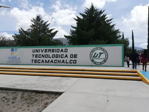 Acusan a rectora de la UTTecam de abuso de poder y despidos injustificados