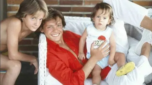 Revelan quién es el verdadero padre del hermano menor de Luis Miguel (VIDEO)