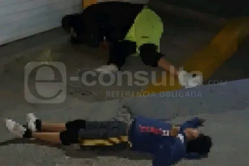 Asesinan a dos hombres en inmediaciones del Bodega Aurrerá en San Salvador El Seco