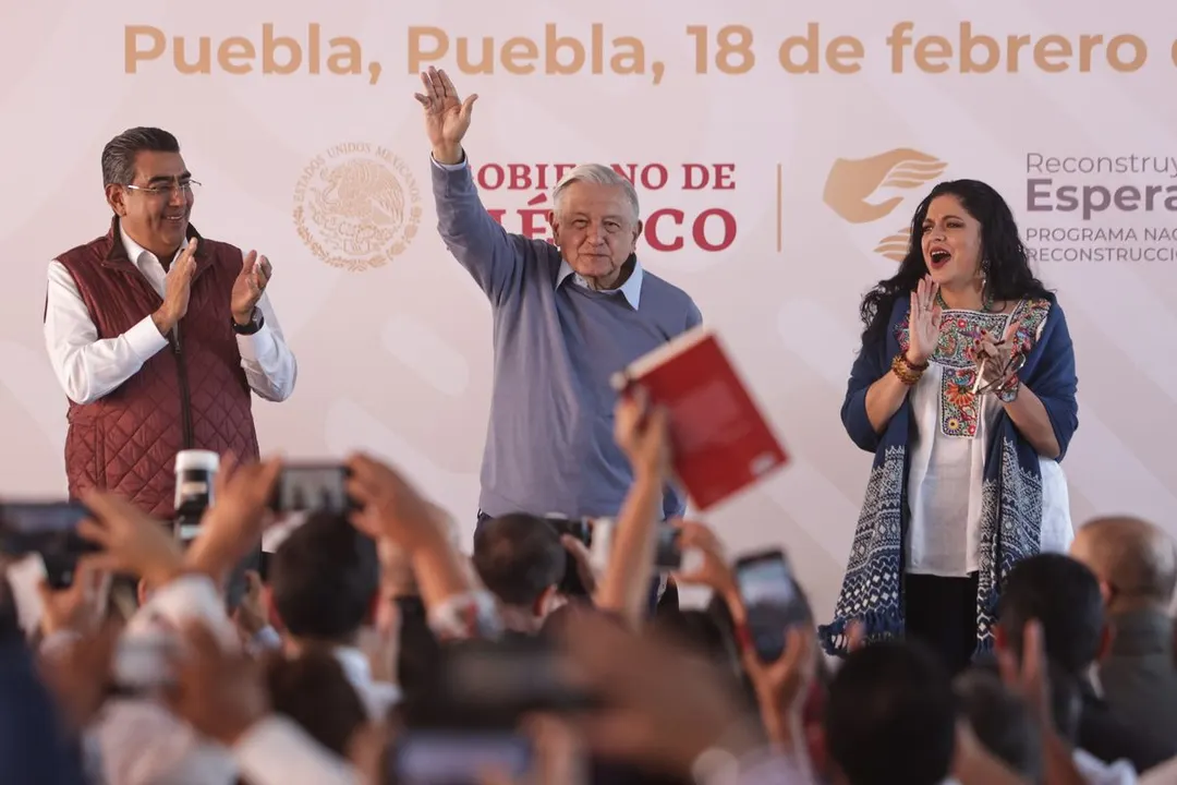 Cespedes Peregrina Lopez Obrador