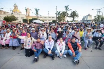 Visita SMDIF Puebla las juntas auxiliares Canoa y La Resurrección por festejos navideños