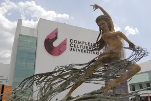 Festeja el amor y la amistad en las Salas de Cine de Arte del CCU