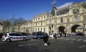 Museo del Louvre reabre luego de ataque terrorista