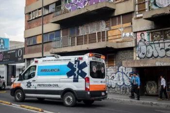Joven amenaza con lanzarse desde las alturas de un edificio en el Paseo Bravo
