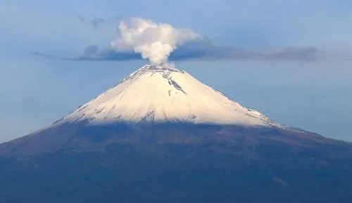 Ligero incremento de exhalaciones del Popocatépetl: PC estatal