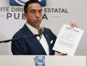 Exige Lozano que BAR explique conflicto de interés