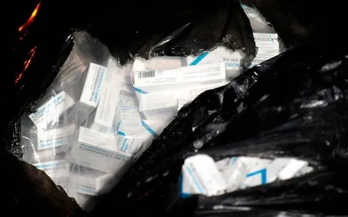 Hallan 27 bolsas con medicamentos oncológicos en Azcapotzalco