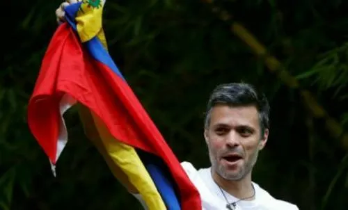 Imponen “orden de silencio” a Leopoldo López en su arresto domiciliario