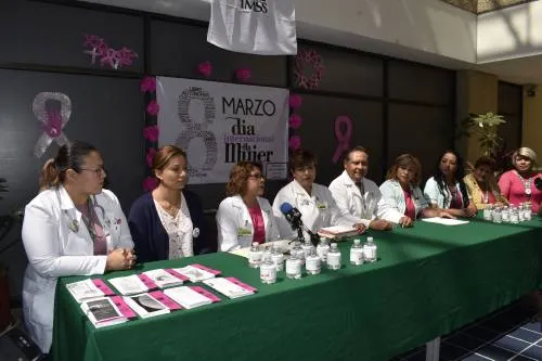 53% de la población derechohabiente de medicina familiar del IMSS Puebla son mujeres