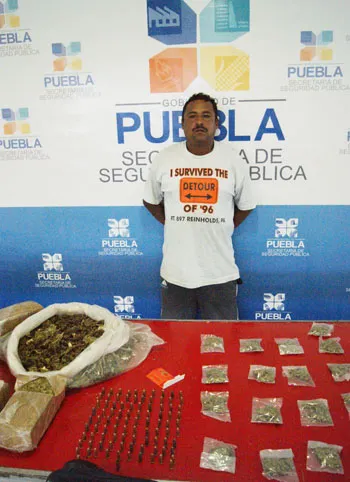 Aseguran a narcomenudista con más de 12 kilos de marihuana