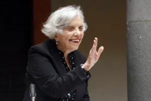 Elena Poniatowska gana Cervantes de Literatura 2013