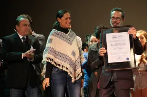 Reconoce Comuna como visitante distinguido al músico Leo Brouwer