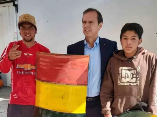‘Tuto’ Quiroga anuncia su candidatura presidencial en Bolivia
