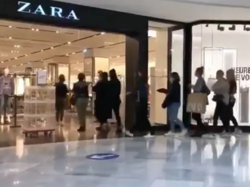 Largas filas en reapertura de tiendas Zara en Francia tras confinamiento