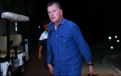 Ricardo Peláez, a una firma de llegar a Chivas